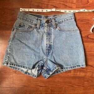 Vintage Levi’s 512 Jean shorts